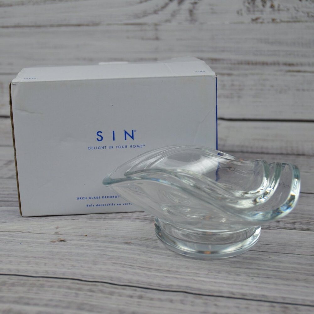 SIN Set of 3 Urch Clear Glass Decorative Bowls 1.5 oz , 3.6 oz and 6.4 oz NEW